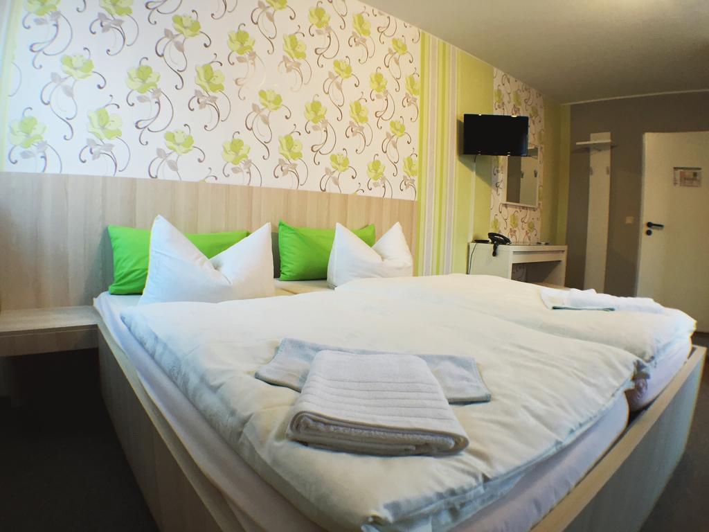 Blechleppel - Die Pension Im Harz Benneckenstein Kamer foto